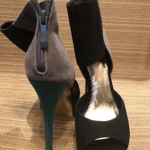 Bebe heels